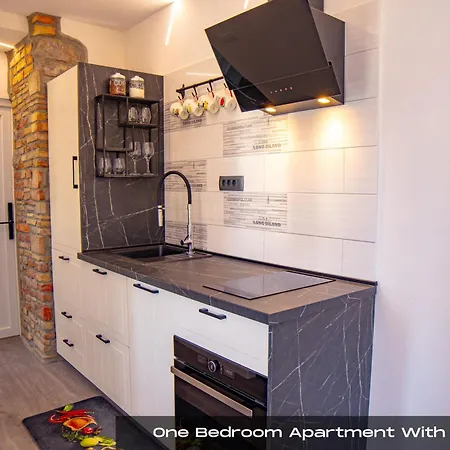 Volos, Roof Terrace, Sea View, Private Parking Apartman