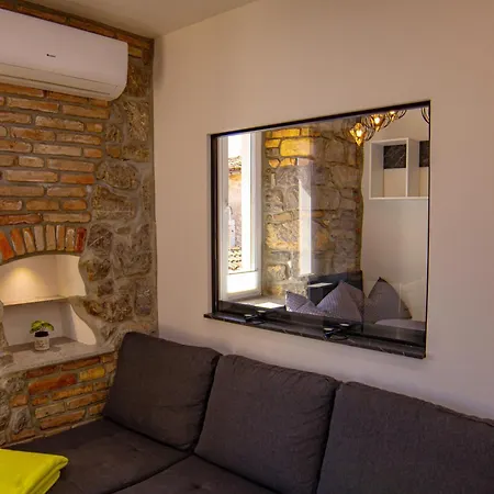 Volos With Roof Terrace, Sea View, Free Private Parking
