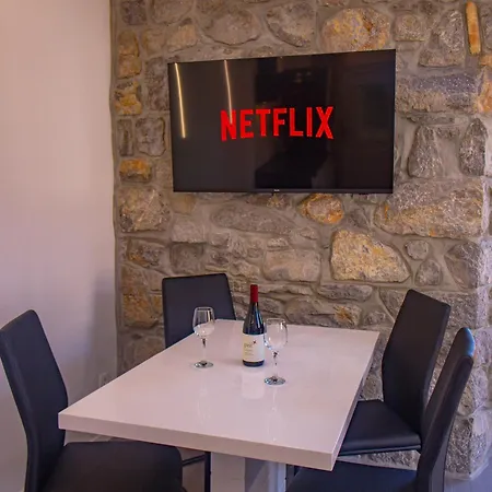 Volos With Roof Terrace, Sea View, Free Private Parking * Opatija