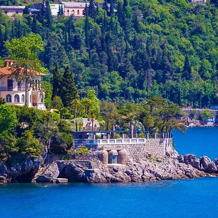 Apartman Volos, Roof Terrace, Sea View, Private Parking *