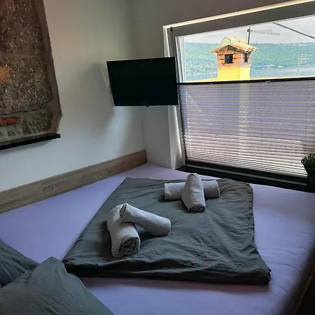 Volos With Roof Terrace, Sea View, Free Private Parking Opatija