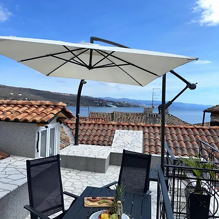 Volos With Roof Terrace, Sea View, Free Private Parking * Opatija