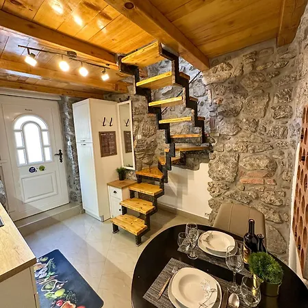 Volos With Roof Terrace, Sea View, Free Private Parking Opatija