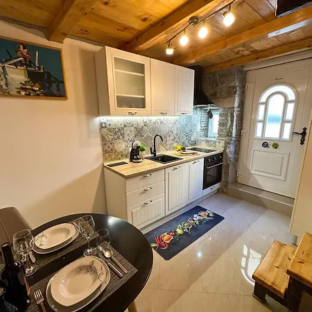 Volos With Roof Terrace, Sea View, Free Private Parking * Opatija
