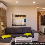 Villa Volos,Free Private Parking Daire