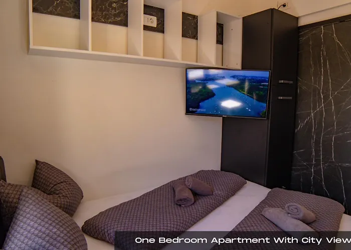 Volos, Roof Terrace, Sea View, Private Parking Appartement *