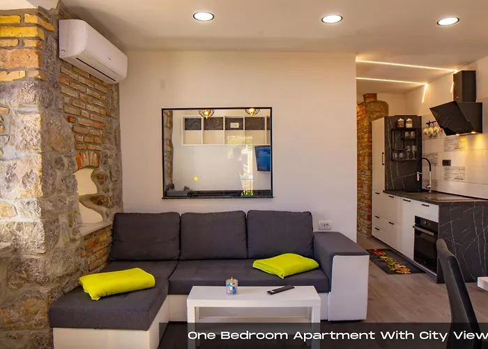 Volos, Roof Terrace, Sea View, Private Parking Appartement