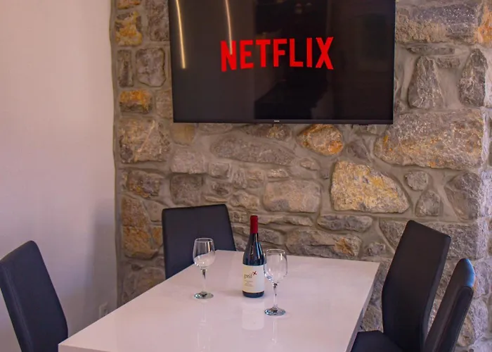 Volos, Roof Terrace, Sea View, Private Parking * Opatija