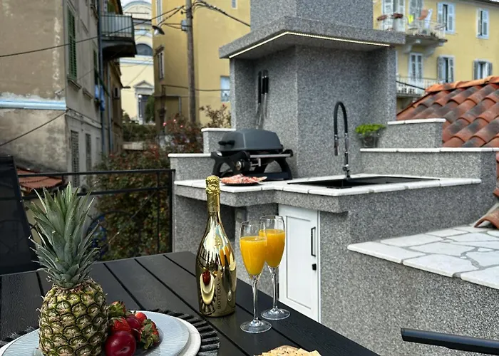 Volos, Roof Terrace, Sea View, Private Parking Apartmán Opatija