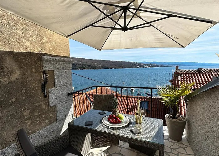 Apartmán Volos, Roof Terrace, Sea View, Private Parking Opatija