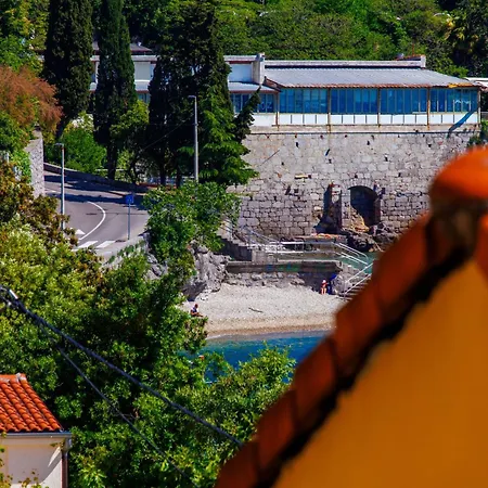 Volos, Roof Terrace, Sea View, Private Parking Διαμέρισμα Οπατία