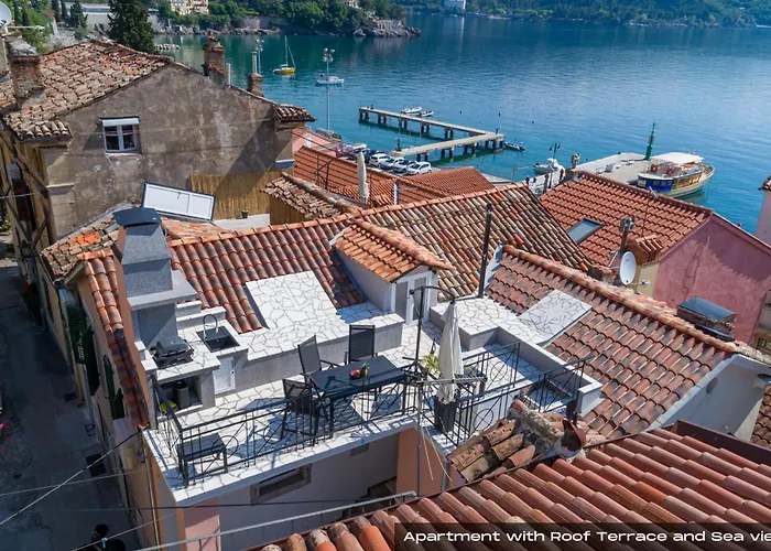 Volos, Roof Terrace, Sea View, Private Parking アパート *